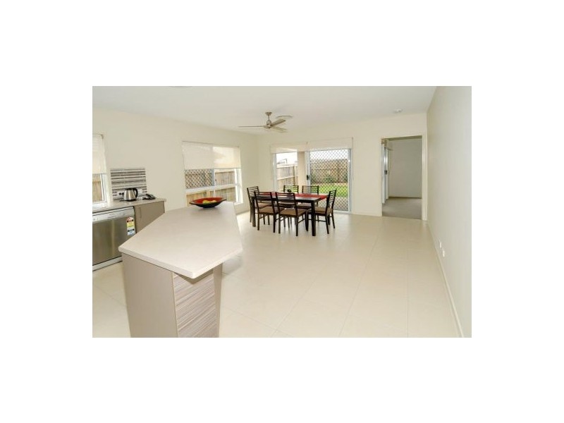 11 Clarence Place, Sippy Downs QLD 4556