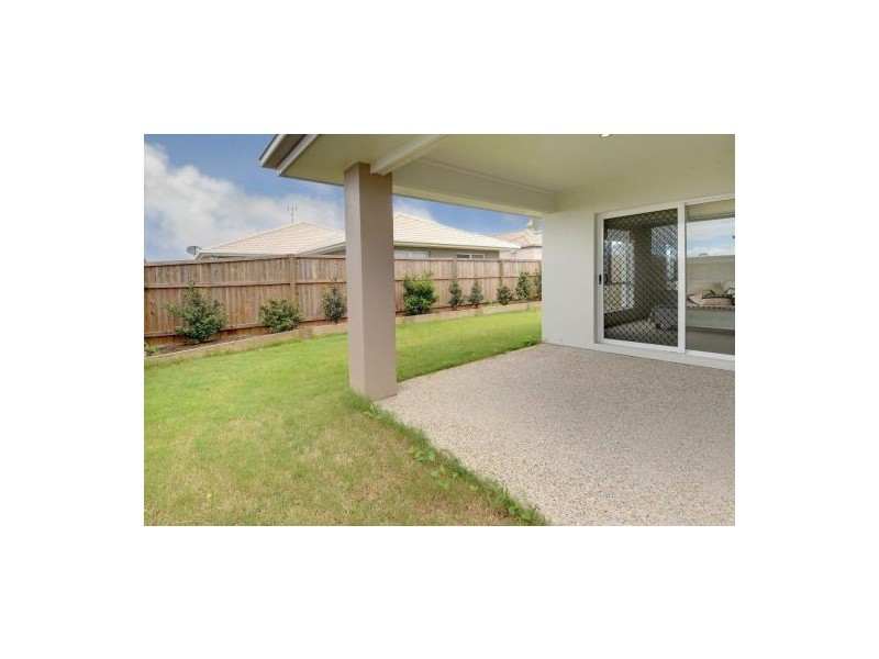 11 Clarence Place, Sippy Downs QLD 4556