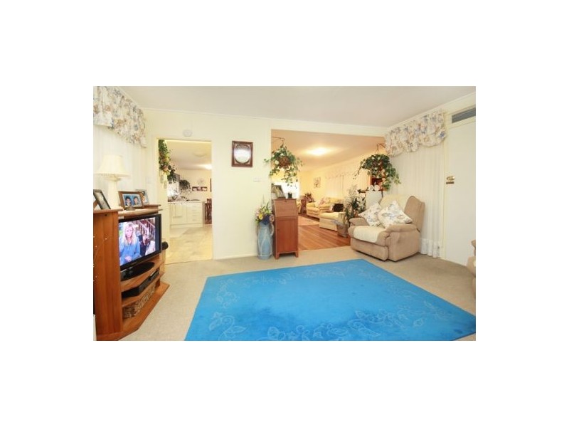 7  Drake Street, Golden Beach QLD 4551