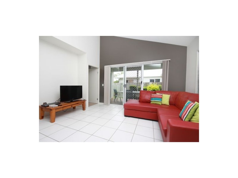 9 Bimini Street, Kawana Island QLD 4575