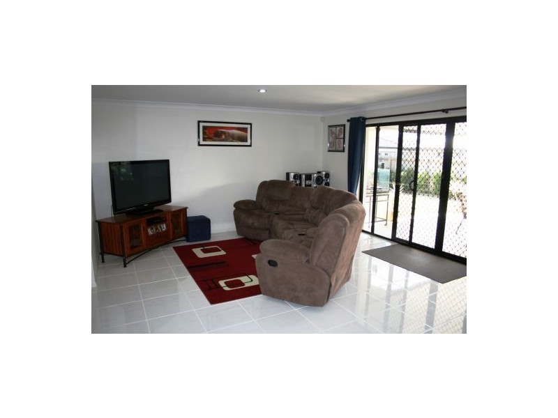 8 Myrtus Street, Mountain Creek QLD 4557