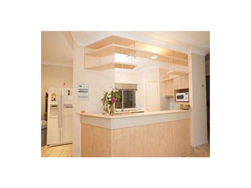 8 Carwoola Crescent, Mooloolaba QLD 4557