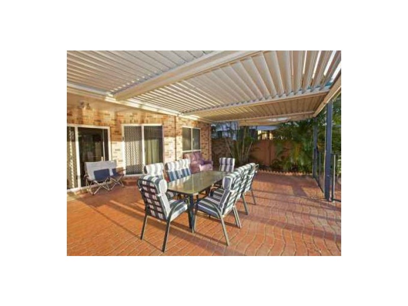 8 Carwoola Crescent, Mooloolaba QLD 4557