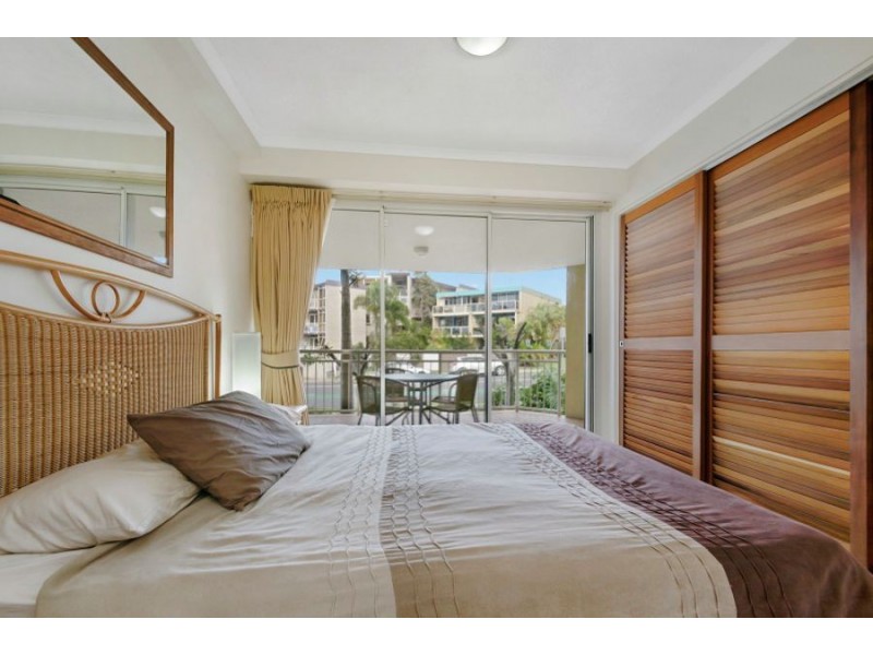 211/180 Alexandra Parade, Alexandra Headland QLD 4572