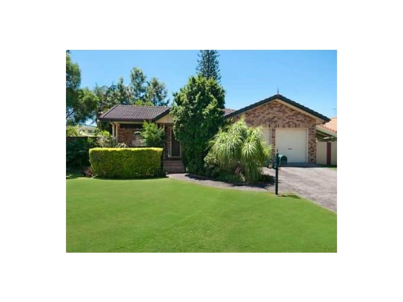 24  Hazeltine Crt, Maroochydore QLD 4558