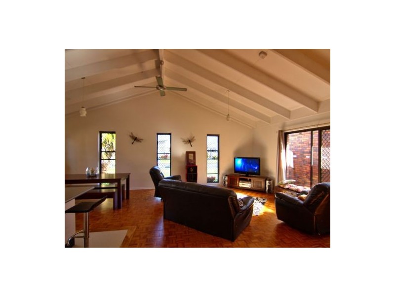5 Rosella Street, Buddina QLD 4575