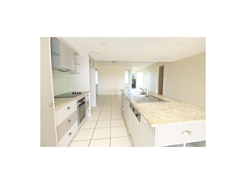 Unit 33 ‘Leeward’ 1 Grenada Way, Kawana Island QLD 4575