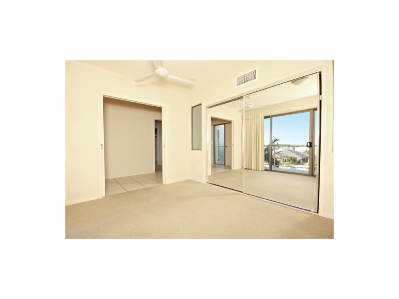Unit 33 ‘Leeward’ 1 Grenada Way, Kawana Island QLD 4575