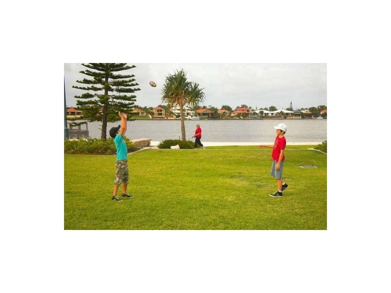 Unit 33 ‘Leeward’ 1 Grenada Way, Kawana Island QLD 4575