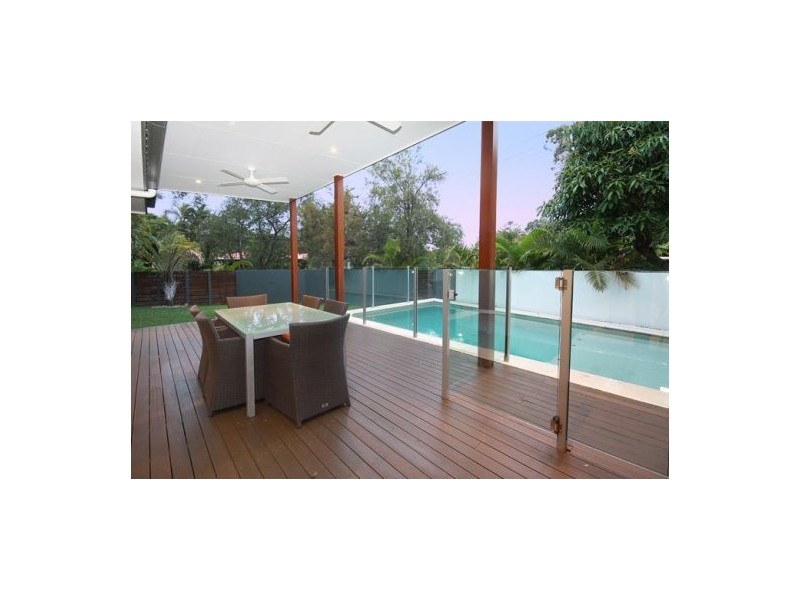 1  Paul Street, Noosa Heads QLD 4567