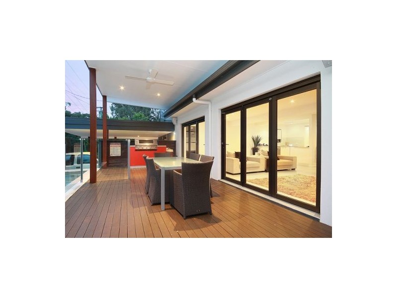 1  Paul Street, Noosa Heads QLD 4567