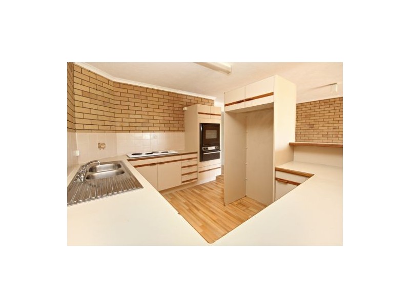 11 ‘Humzy Villas’ 77 Bradman Avenue, Maroochydore QLD 4558