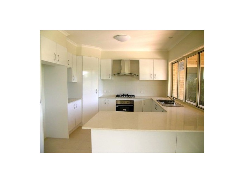 8 Wallace Close, Coes Creek QLD 4560