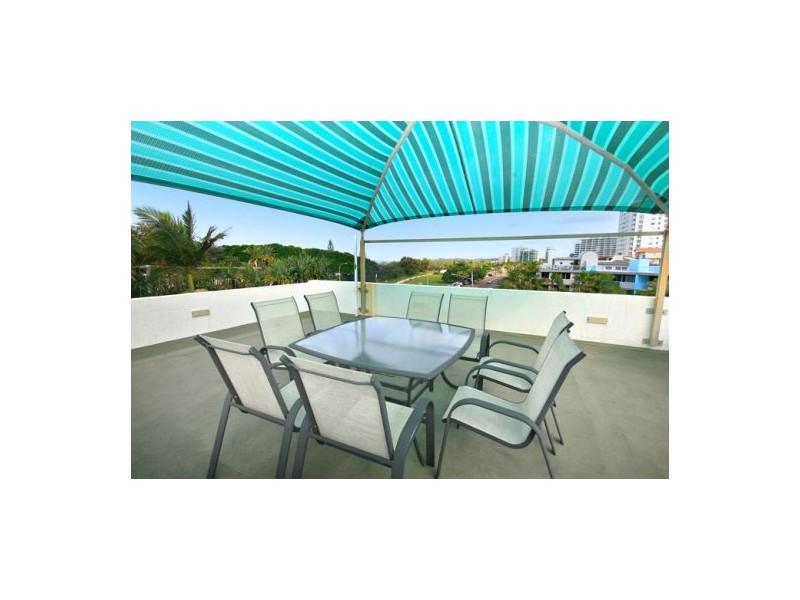 17 ‘Camargue’ 52 Alexandra Parade, Cotton Tree QLD 4558