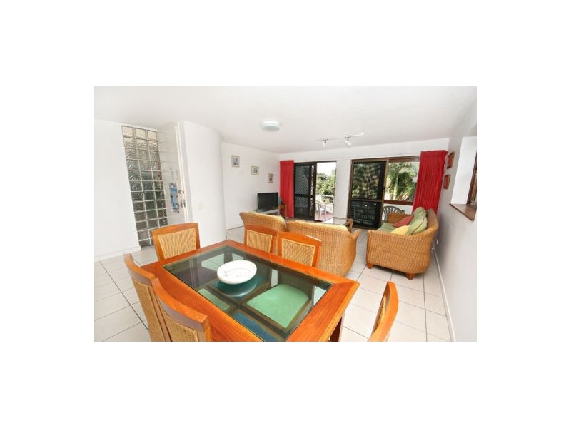 17 ‘Camargue’ 52 Alexandra Parade, Cotton Tree QLD 4558