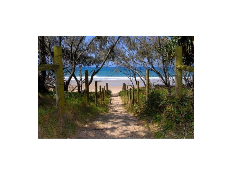 17 ‘Camargue’ 52 Alexandra Parade, Cotton Tree QLD 4558