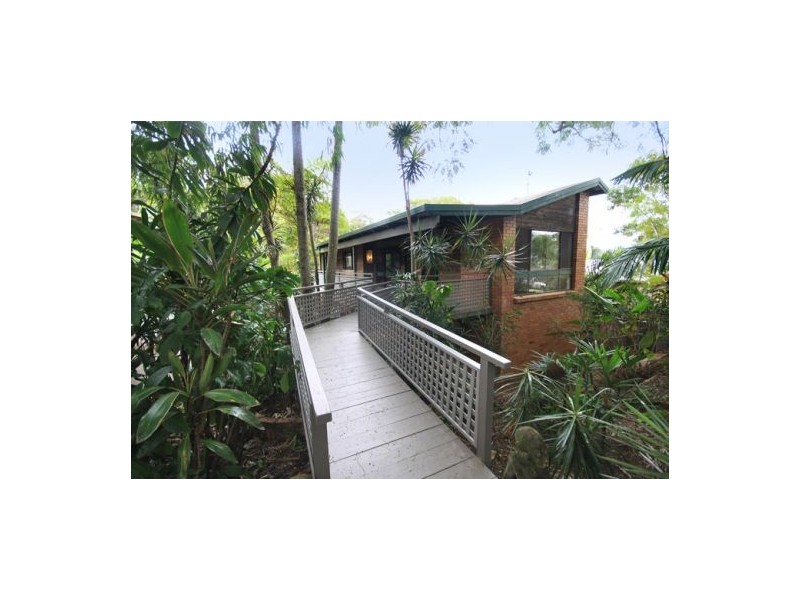 5 Holly Green Crescent, Palmwoods QLD 4555