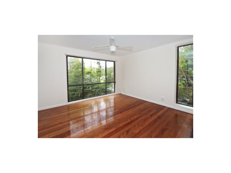 5 Holly Green Crescent, Palmwoods QLD 4555