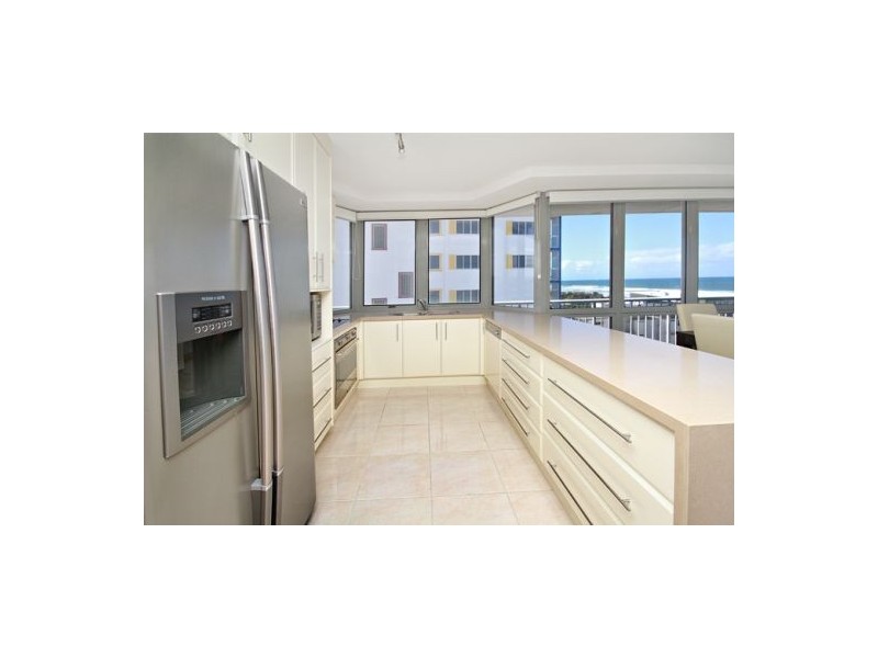 27 ‘Catalina 1′ 47 Sixth Avenue, Maroochydore QLD 4558