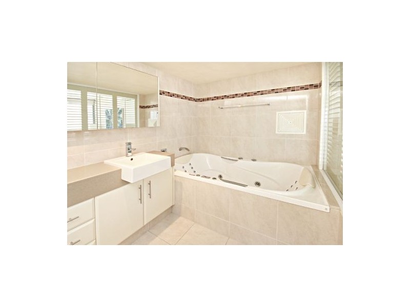 27 ‘Catalina 1′ 47 Sixth Avenue, Maroochydore QLD 4558