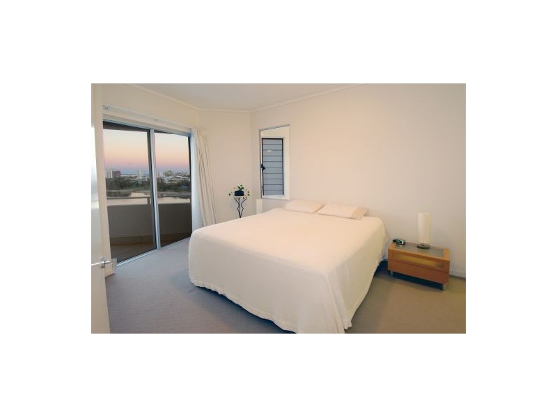 1006 ‘Waves’ 36 Duporth Avenue, Maroochydore QLD 4558