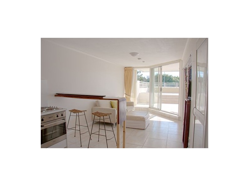 202 ‘Alex Beach Resort’ 180 Alexandra Parade, Alexandra Headland QLD 4572