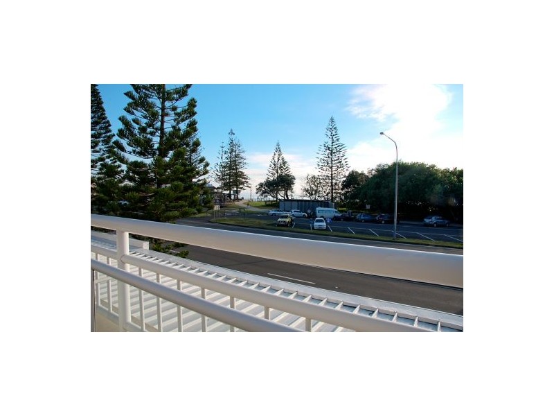 202 ‘Alex Beach Resort’ 180 Alexandra Parade, Alexandra Headland QLD 4572
