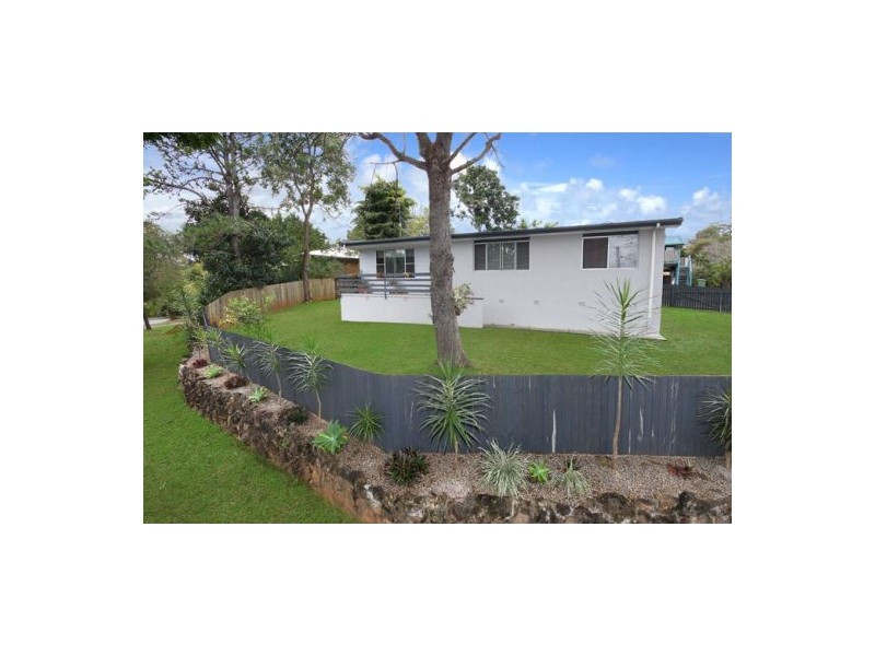 18  Holly Green Crescent, Palmwoods QLD 4555