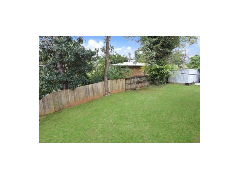 18  Holly Green Crescent, Palmwoods QLD 4555