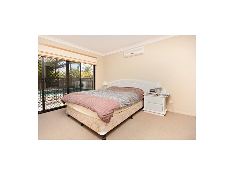 14 Martinique Court, Kawana Island QLD 4575