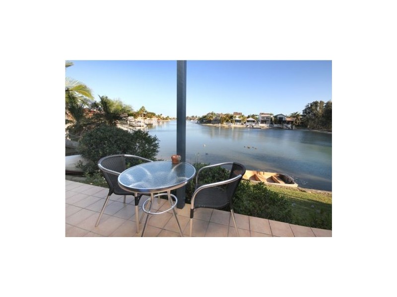 1/10 Carrothool Place, Mooloolaba QLD 4557