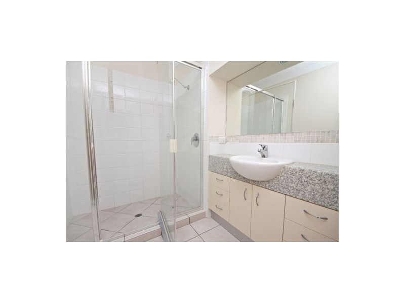 18 ‘Rivers on Duporth’ 22 Anzac Ave, Maroochydore QLD 4558