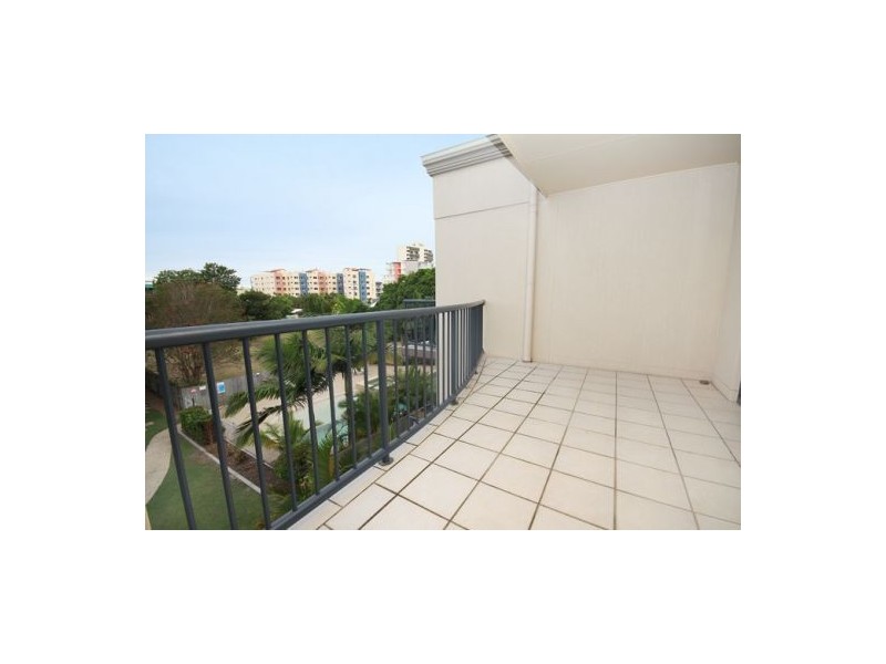 18 ‘Rivers on Duporth’ 22 Anzac Ave, Maroochydore QLD 4558