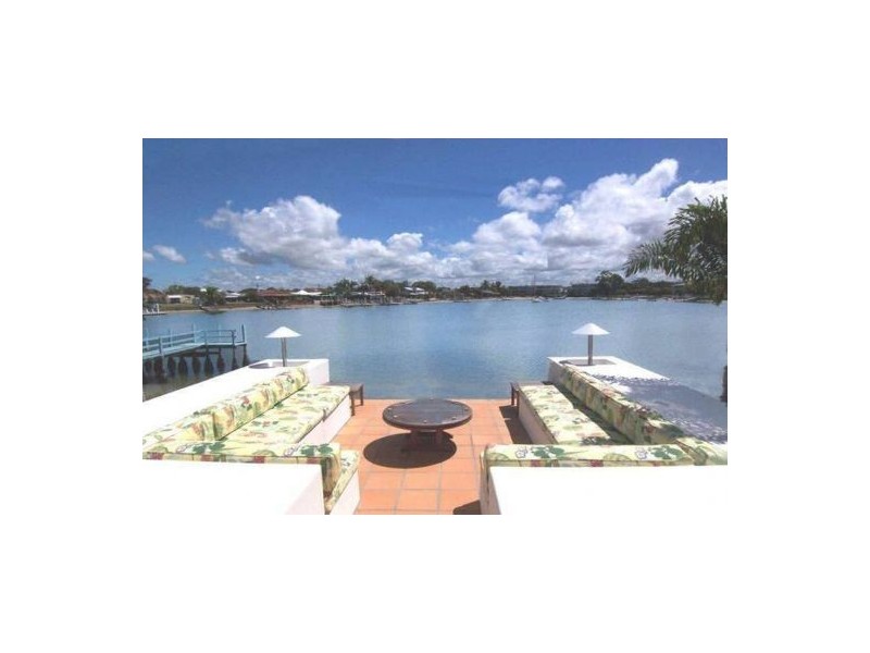 17 Carwoola Crescent, Mooloolaba QLD 4557