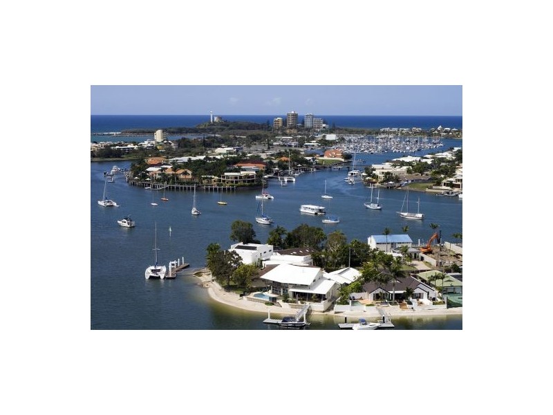 17 Carwoola Crescent, Mooloolaba QLD 4557