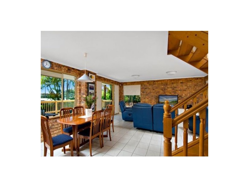 106 Mooloolaba Road, Alexandra Headland QLD 4572