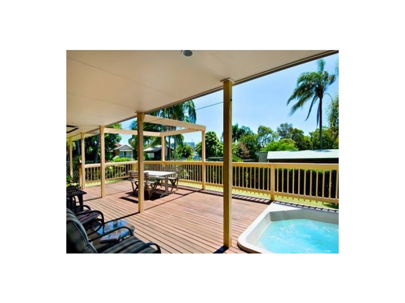 106 Mooloolaba Road, Alexandra Headland QLD 4572