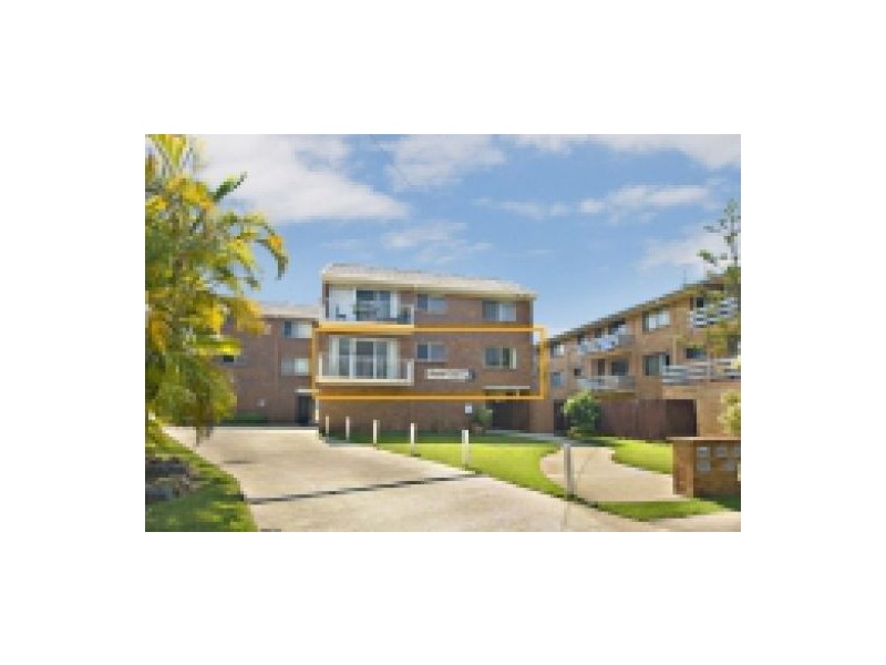 1/24 Pangarinda Place, Mooloolaba QLD 4557