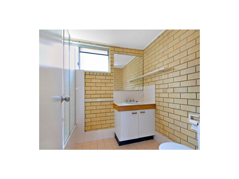 1/24 Pangarinda Place, Mooloolaba QLD 4557