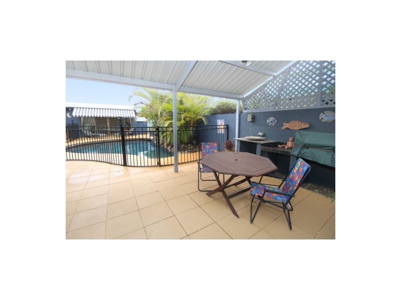 50 Oceanic Drive, Warana QLD 4575
