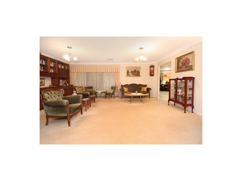 2 Grenada Way, Kawana Island QLD 4575