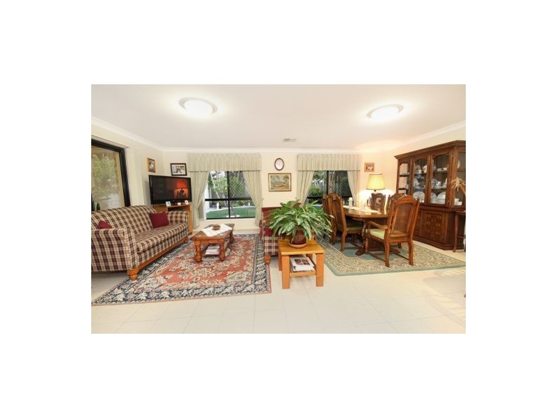 2 Grenada Way, Kawana Island QLD 4575