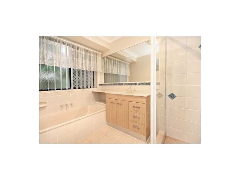 2 Grenada Way, Kawana Island QLD 4575