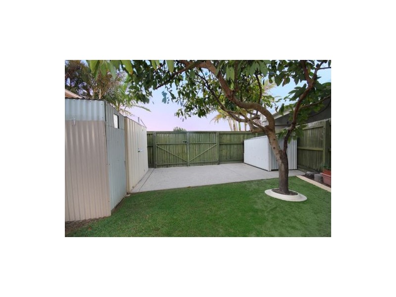 2 Grenada Way, Kawana Island QLD 4575