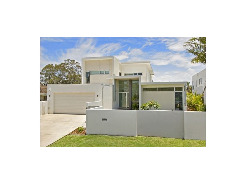 14 Yulunga Place, Mooloolaba QLD 4557
