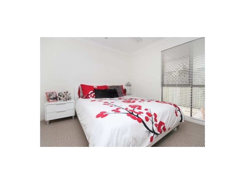 48 Wattlebird Drive, Twin Waters QLD 4564