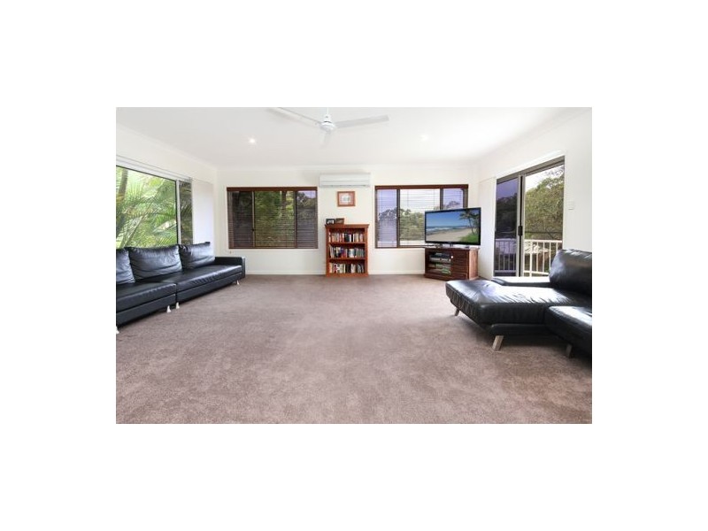 8 Mace Drive, Buderim QLD 4556
