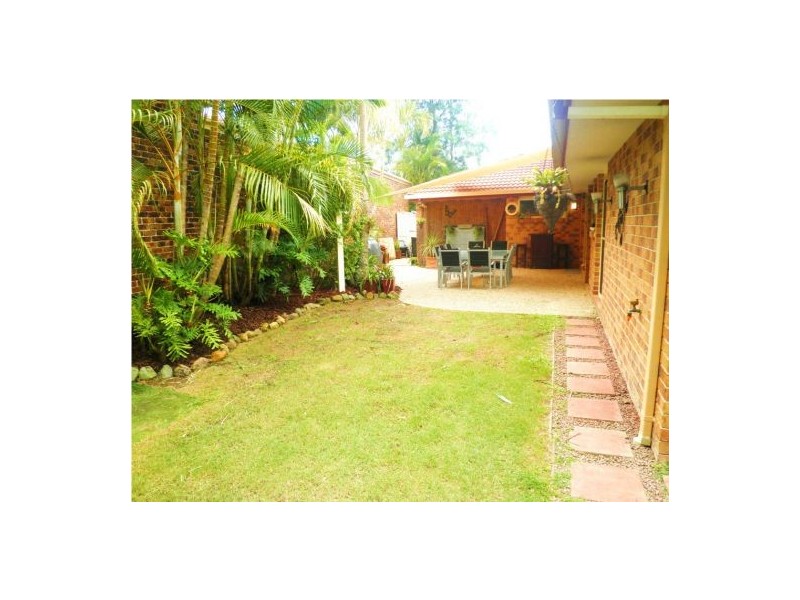 38 Oxford Close, Sippy Downs QLD 4556