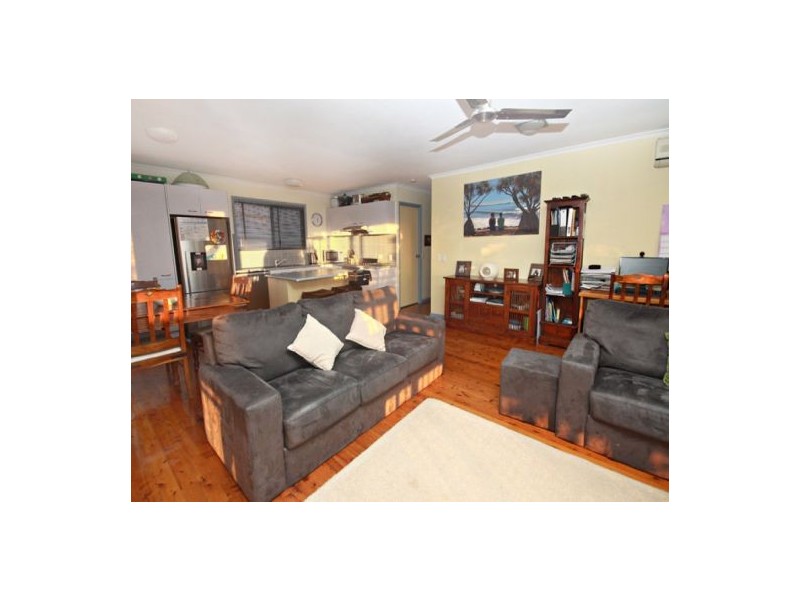 Apt 2 76 Tantula West, Alexandra Headland QLD 4572