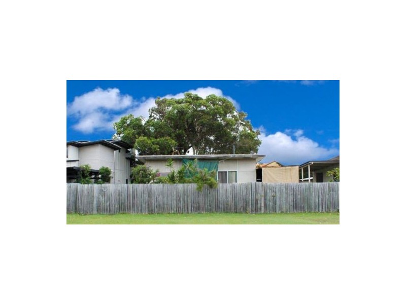 9 Hinkler Parade, Cotton Tree QLD 4558